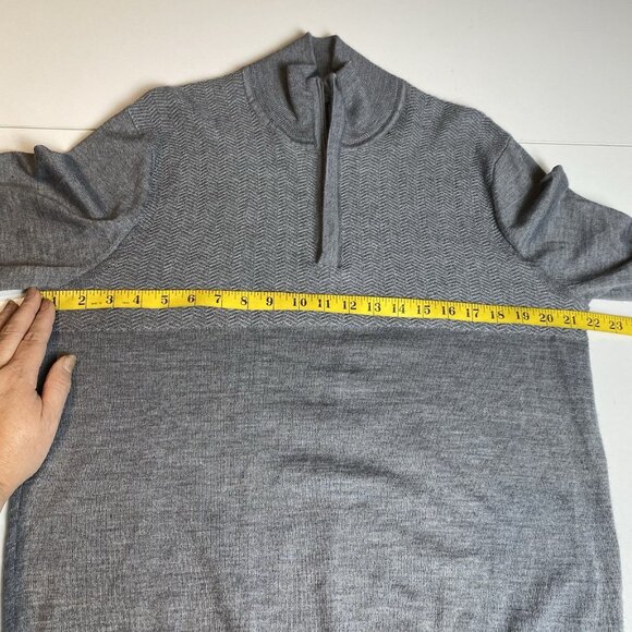 Calvin Klein Mens Sweater 1/4 Zip Gray Mock Neck Pullover Merino Wool Blend Sz L - Picture 4 of 9